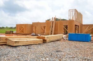 Jaki fundament wybrać pod dom szkieletowy? Praktyczny poradnik dla przyszłych właścicieli.